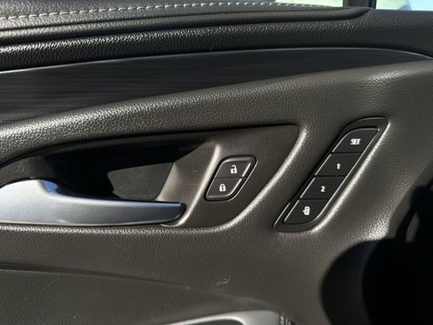 Used 2020 Buick Envision Essence image 25