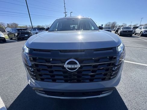 New 2026 Nissan Pathfinder Platinum image 28