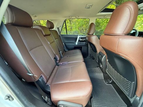 Used 2022 Toyota 4Runner Limited AWD/4WD image 40