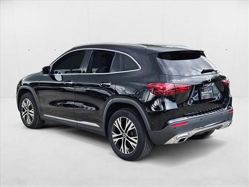 Certified 2025 Mercedes-Benz GLA 250 image 8