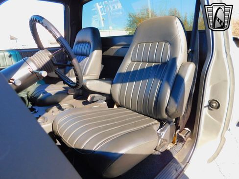 Used 1989 Chevrolet Silverado 3500 2WD Regular Cab image 13
