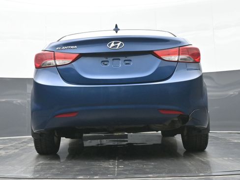 Used 2013 Hyundai Elantra GLS w/ Preferred Pkg FWD image 37