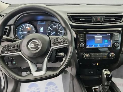 Used 2018 Nissan Rogue S AWD/4WD image 13