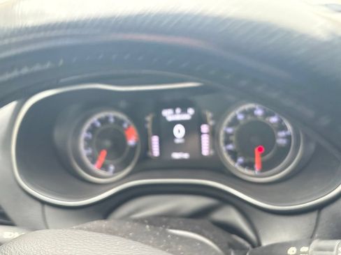 Used 2020 Jeep Cherokee Latitude FWD image 7