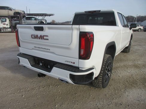 New 2026 GMC Sierra 1500 AT4 w/ AT4 Premium Package image 5