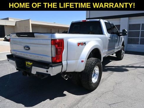 Used 2019 Ford F350 Lariat w/ Lariat Ultimate Package AWD/4WD image 32