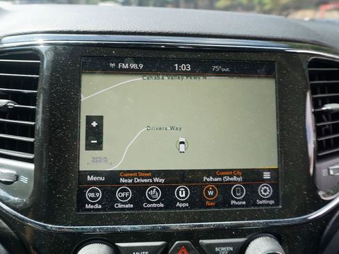 Used 2019 Jeep Grand Cherokee Altitude image 10