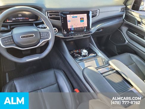 Used 2023 Jeep Wagoneer 4WD w/ Premium Group I image 7