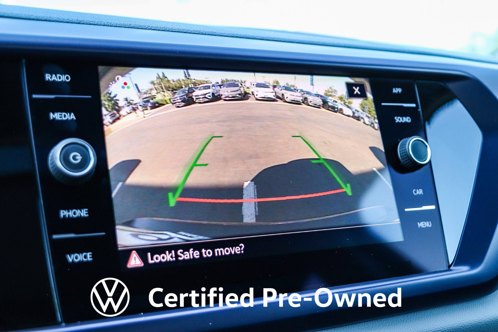Certified 2023 Volkswagen Taos SE w/ Panoramic Sunroof Package FWD image 27