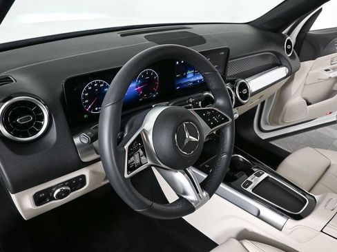 Certified 2026 Mercedes-Benz GLB 250 image 6