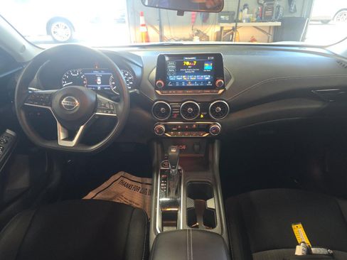Used 2023 Nissan Sentra SV FWD image 8