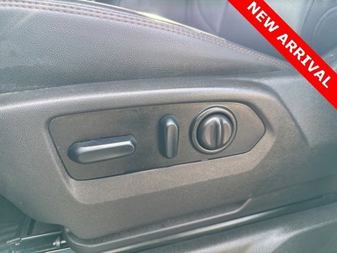 Used 2023 GMC Sierra 2500 AT4 w/ AT4 Preferred Package image 18