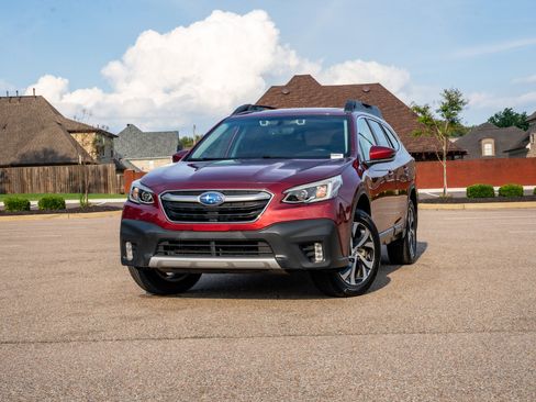 Used 2021 Subaru Outback Limited w/ Popular Package #2 AWD/4WD image 1