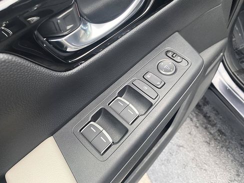 Used 2026 Honda CR-V EX-L image 10