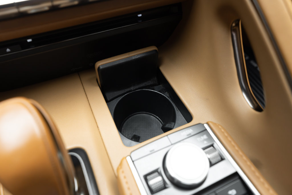 Used 2018 Lexus LC 500 Coupe w/ Sport Package RWD image 35