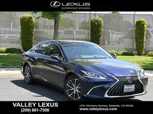 Used 2025 Lexus ES 350 w/ Premium Package FWD image 1