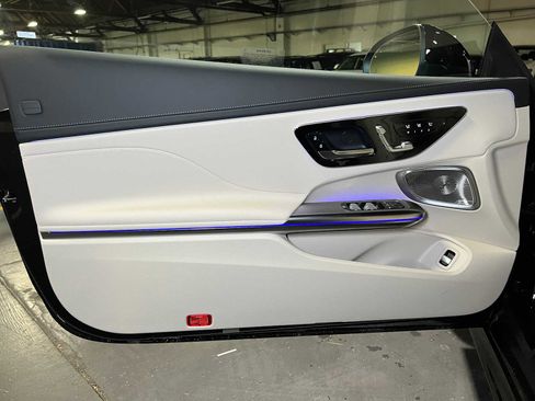 New 2026 Mercedes-Benz CLE 300 4MATIC Cabriolet image 18