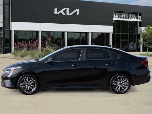 Certified 2024 Kia Forte GT-Line image 4