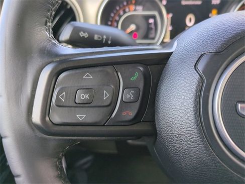 Used 2021 Jeep Gladiator Sport image 27