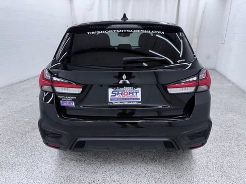 Used 2024 Mitsubishi Outlander Sport AWD image 3