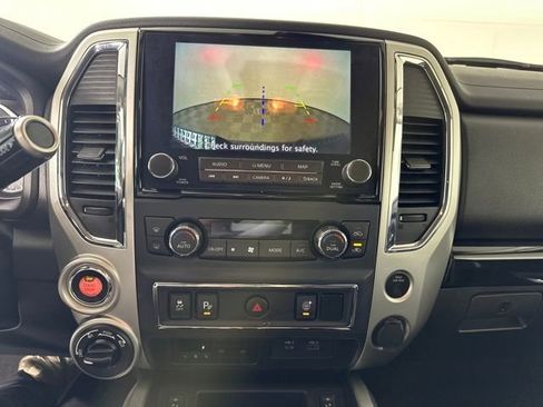 Used 2021 Nissan Titan SV w/ SV Convenience Package image 22