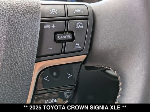 Used 2025 Toyota Crown Signia AWD/4WD image 6