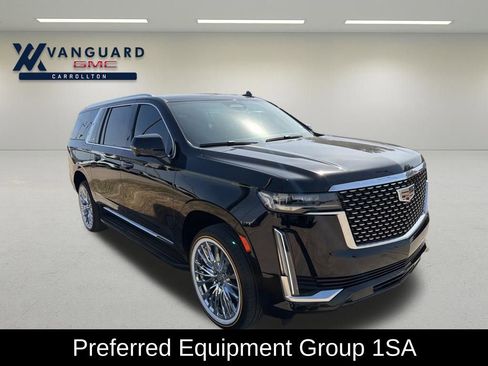 Used 2024 Cadillac Escalade ESV Luxury image 2