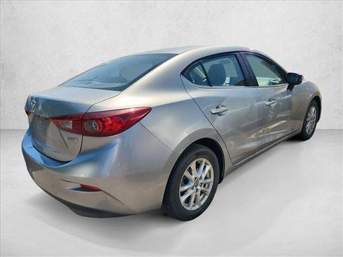 Used 2016 MAZDA MAZDA3 i Sport w/ Preferred Equipment Package FWD image 4