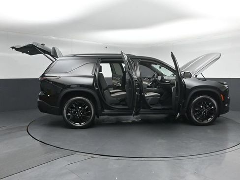 Used 2024 Chevrolet Traverse LT w/ Midnight/Sport Edition AWD/4WD image 58