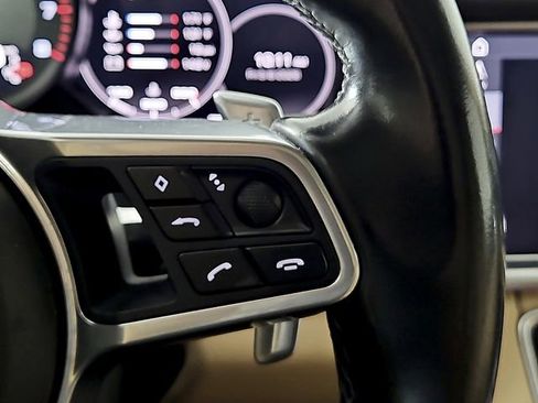 Used 2018 Porsche Panamera 4 AWD/4WD image 23