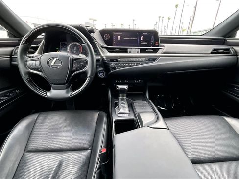 Used 2020 Lexus ES 300h w/ Premium Package FWD image 15