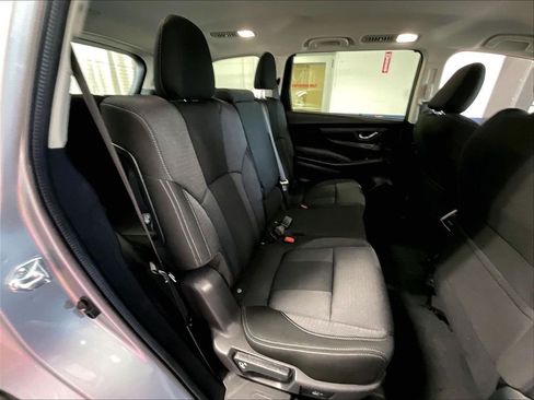 Used 2025 Subaru Ascent Premium AWD/4WD image 16
