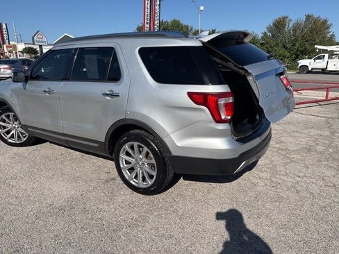 Used 2016 Ford Explorer Limited AWD/4WD image 31