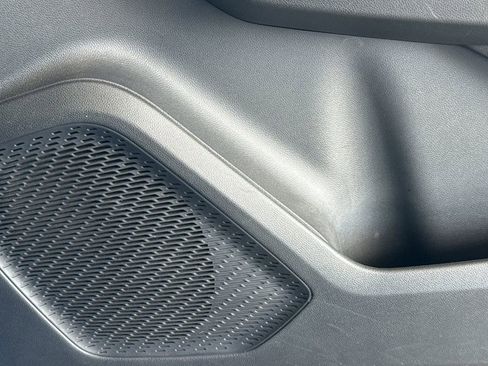 Used 2025 Chevrolet Equinox EV LT w/ Convenience Package image 28