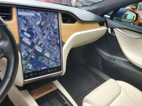 Used 2020 Tesla Model S Long Range image 25