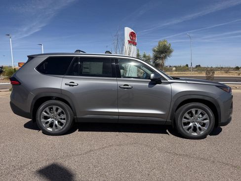 New 2026 Toyota Grand Highlander Limited image 6