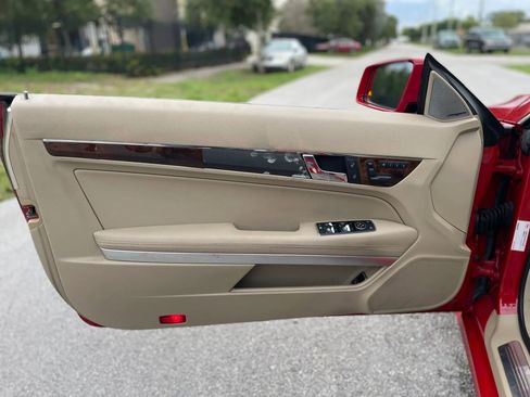 Used 2013 Mercedes-Benz E 350 Coupe image 31