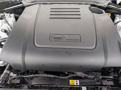 New 2026 Land Rover Discovery Dynamic SE image 20