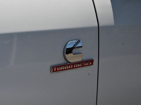 Used 2026 RAM 2500 Laramie AWD/4WD image 14