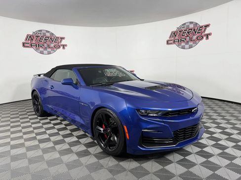 Used 2021 Chevrolet Camaro SS RWD image 17