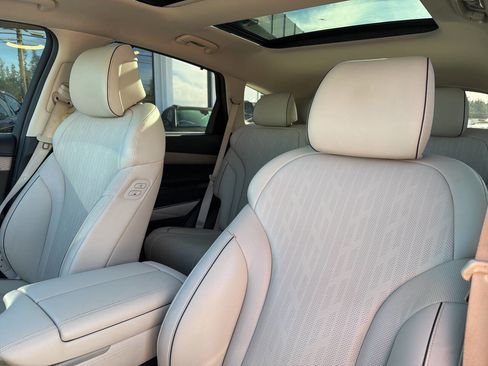 Used 2022 Genesis GV80 3.5T w/ Advanced Package 06 image 42