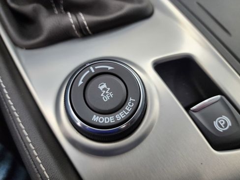 Used 2016 Chevrolet Corvette Stingray Coupe image 47