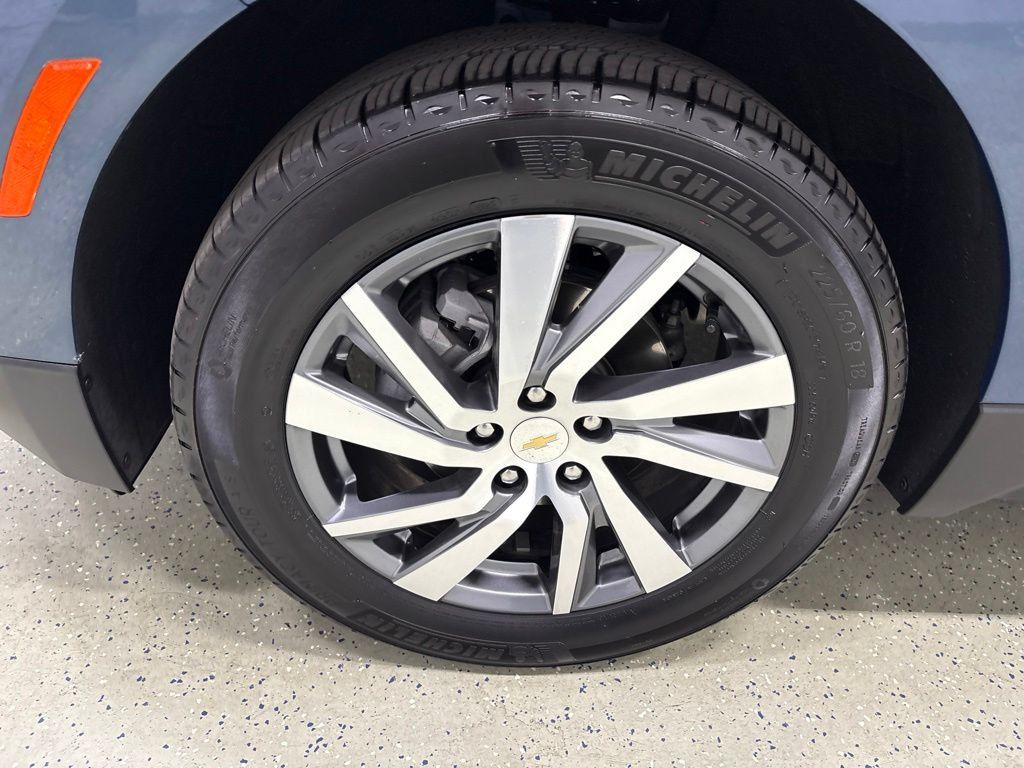 Used 2024 Chevrolet Equinox LT AWD/4WD image 11