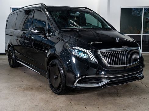 Used 2020 Mercedes-Benz Metris Passenger image 4