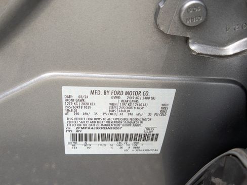 Used 2024 Ford Edge SEL AWD/4WD image 17