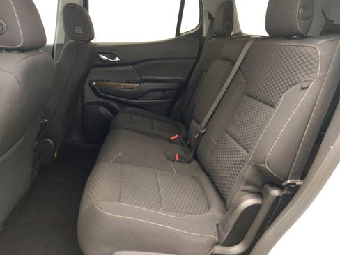 Used 2019 GMC Acadia SLE FWD image 18