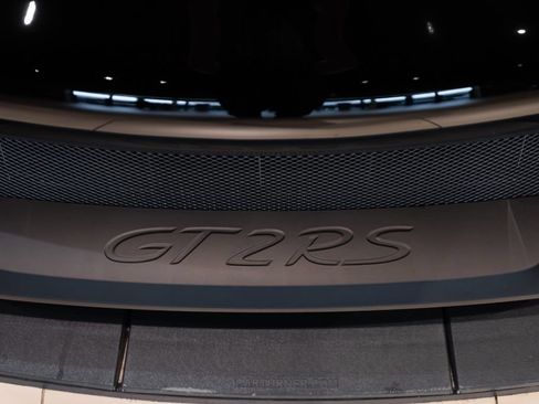 Used 2018 Porsche 911 GT2 RS RWD image 19