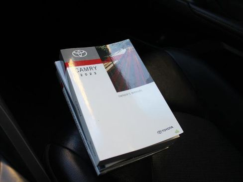 Used 2023 Toyota Camry XLE image 40