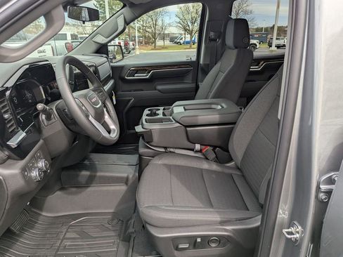 New 2026 GMC Sierra 1500 SLE w/ X31 Off-Road Package AWD/4WD image 13