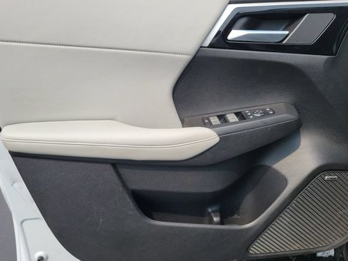 Used 2025 Mitsubishi Outlander SE AWD/4WD image 8